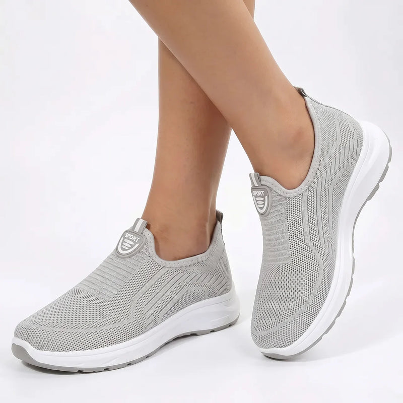 Komfortable Slip-On Sneakers til Damer – Lette Gåsko med Mesh